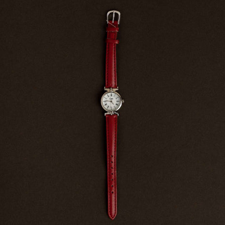 Vittoria Rouge — Silver Round Watch with Red Leather Strap