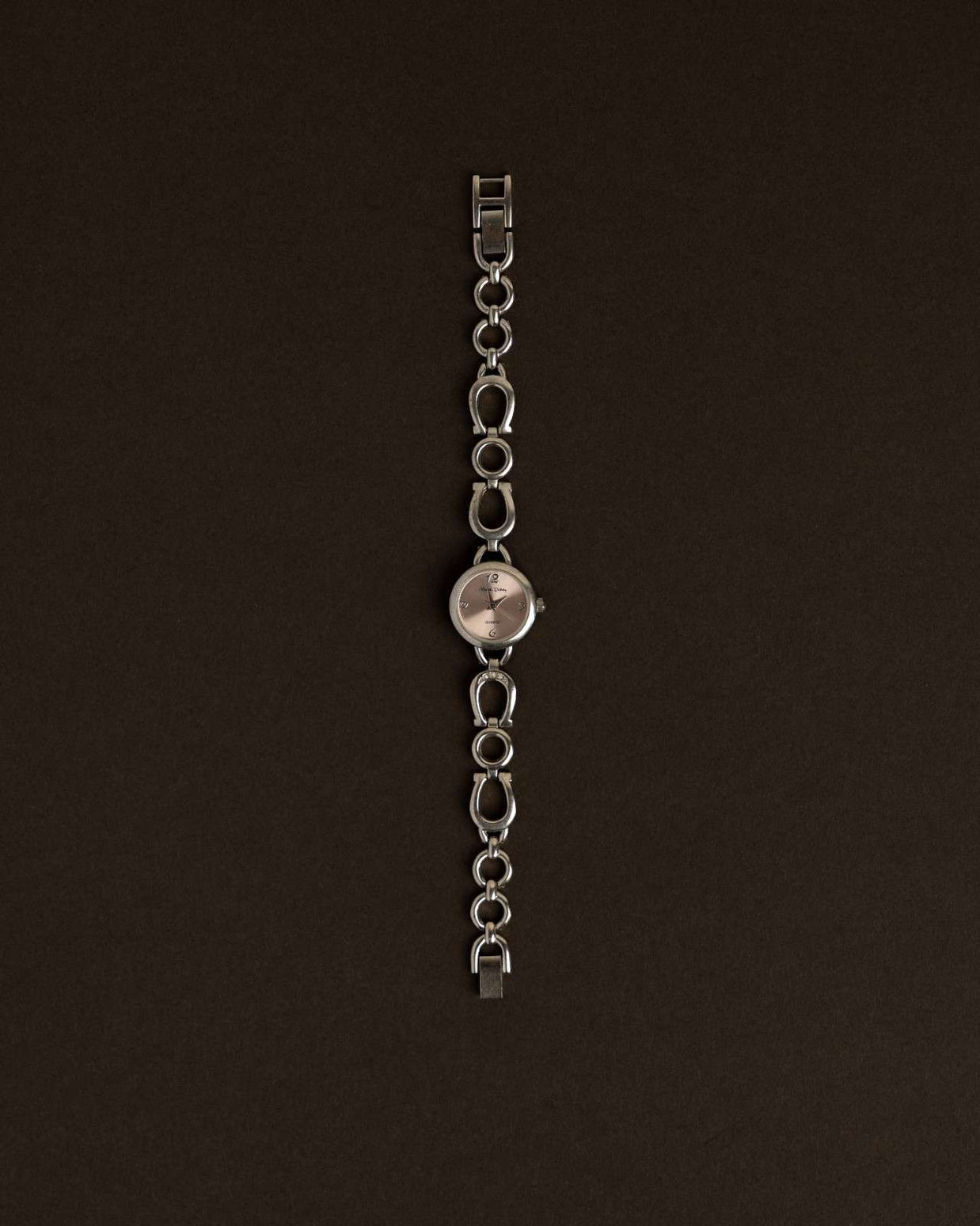 Fortuna Link — Silver Bracelet Watch with Horseshoe Detail