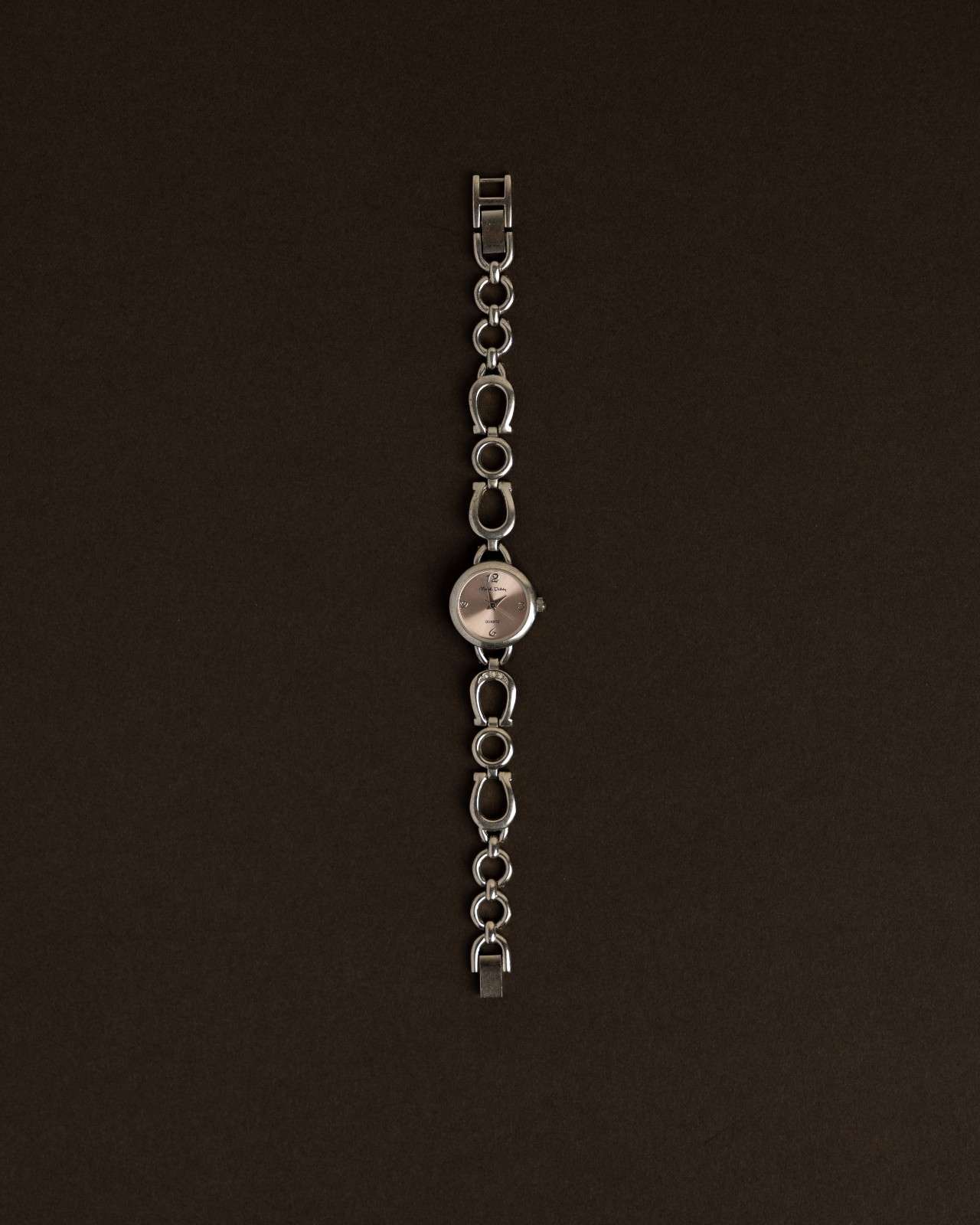 Fortuna Link — Silver Bracelet Watch with Horseshoe Detail
