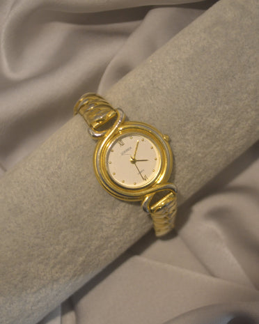 Round Gold Classic Watch
